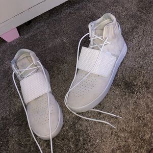 white adidas hightops